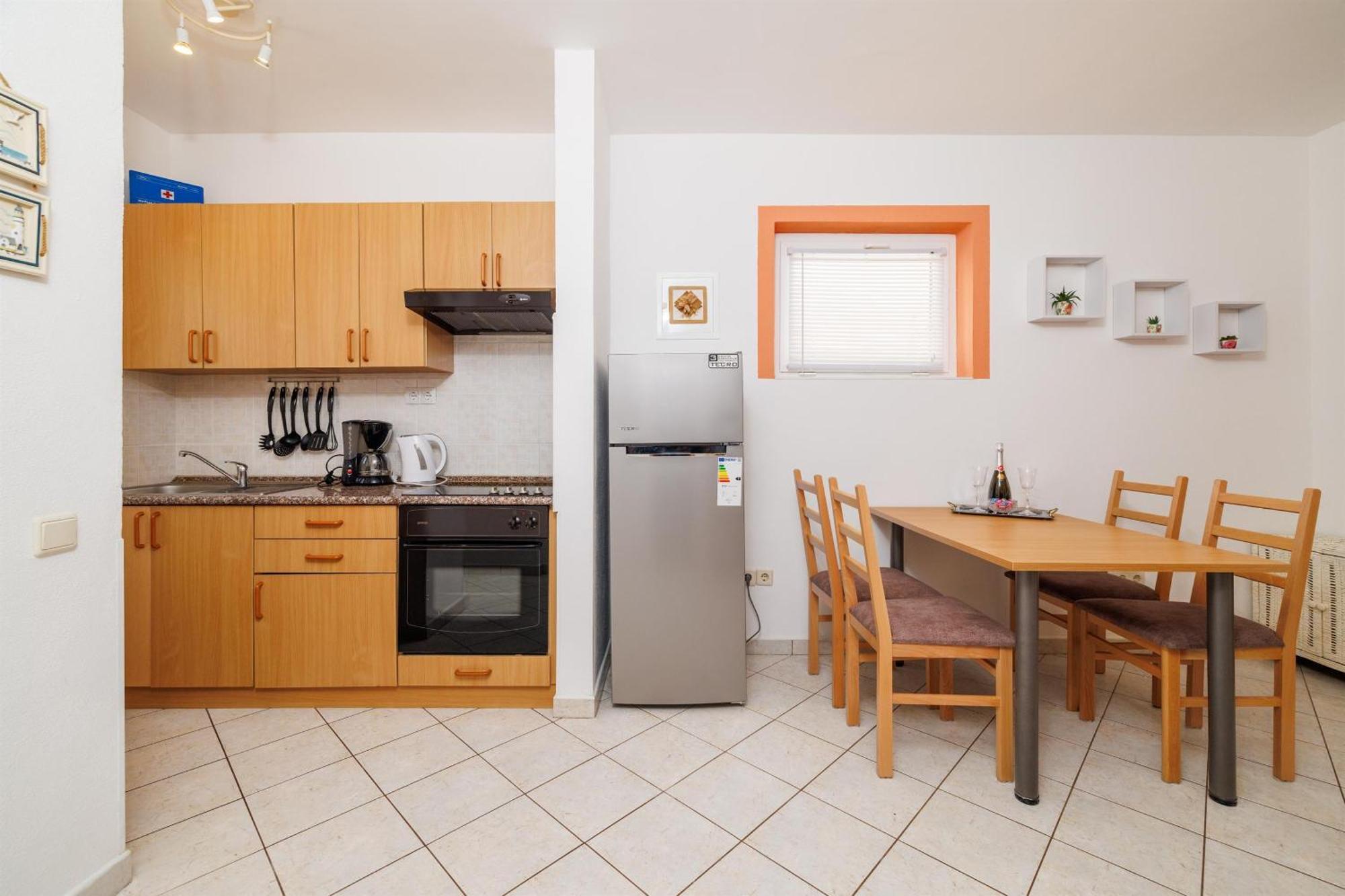 Apartment Julija โปวิเล ภายนอก รูปภาพ